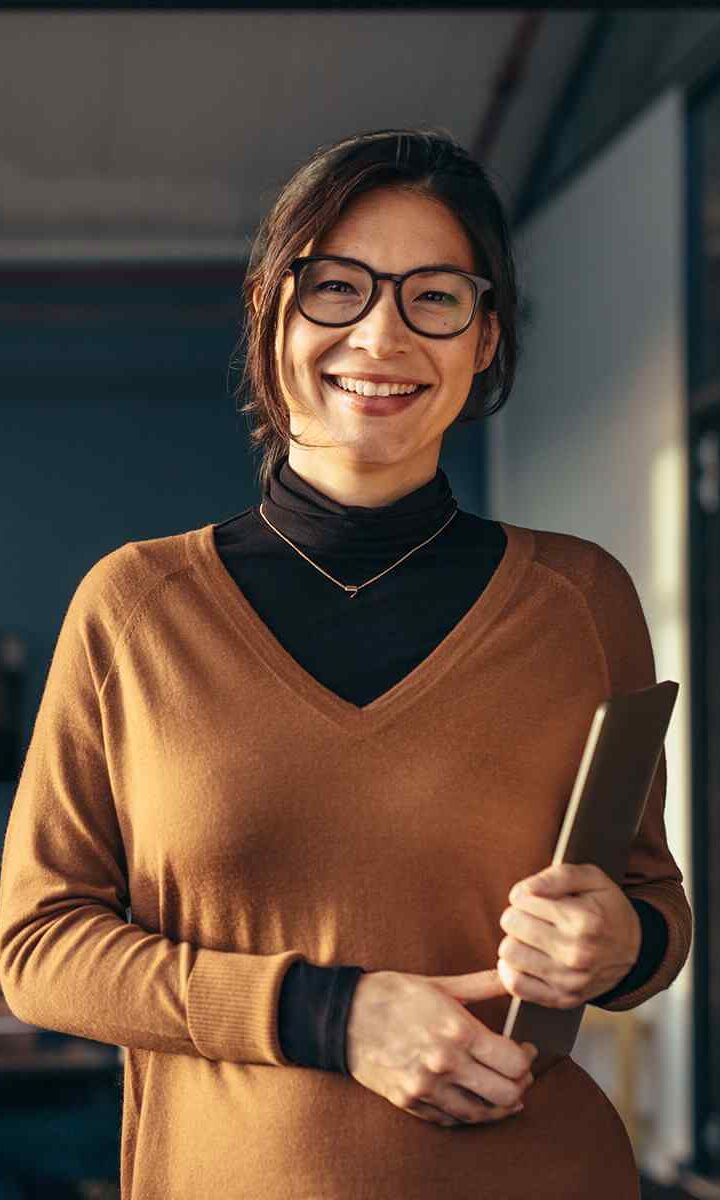 https://allimierinvestments.com/wp-content/uploads/2019/10/inner_team_01-720x1200.jpg