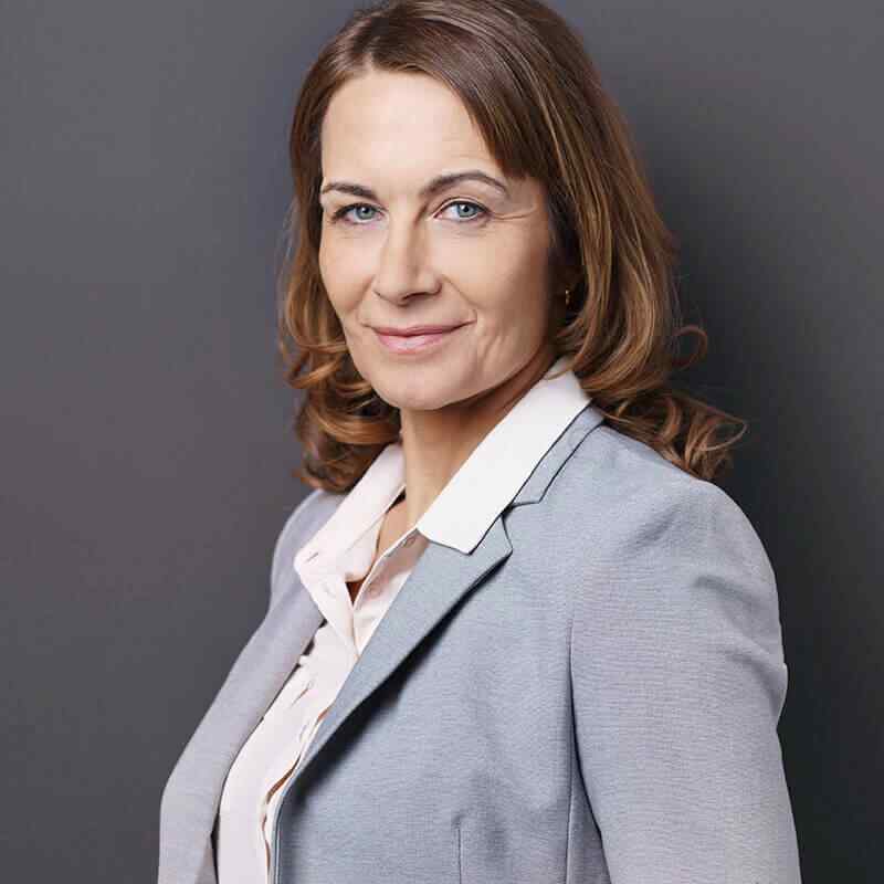 https://allimierinvestments.com/wp-content/uploads/2019/10/inner_team_02.jpg